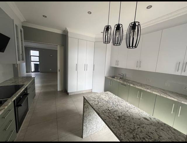 4 BEDROOM PROPERTY TO RENT IN WATERKLOOF RIDGE